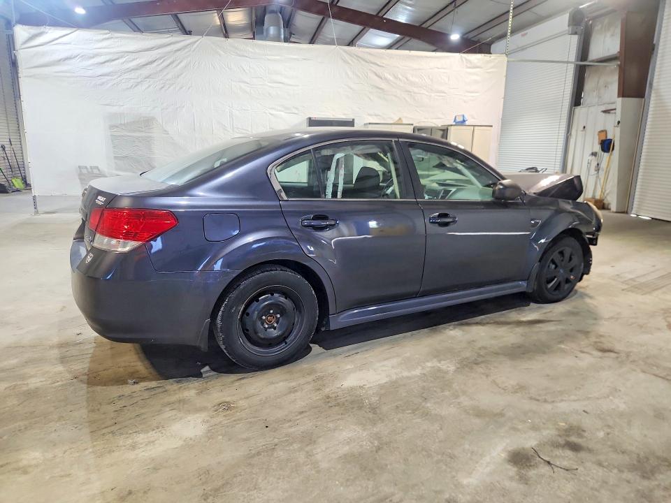 Photo 3 from auction – 2013 SUBARU LEGACY with VIN 4S3BMBA61D3045027