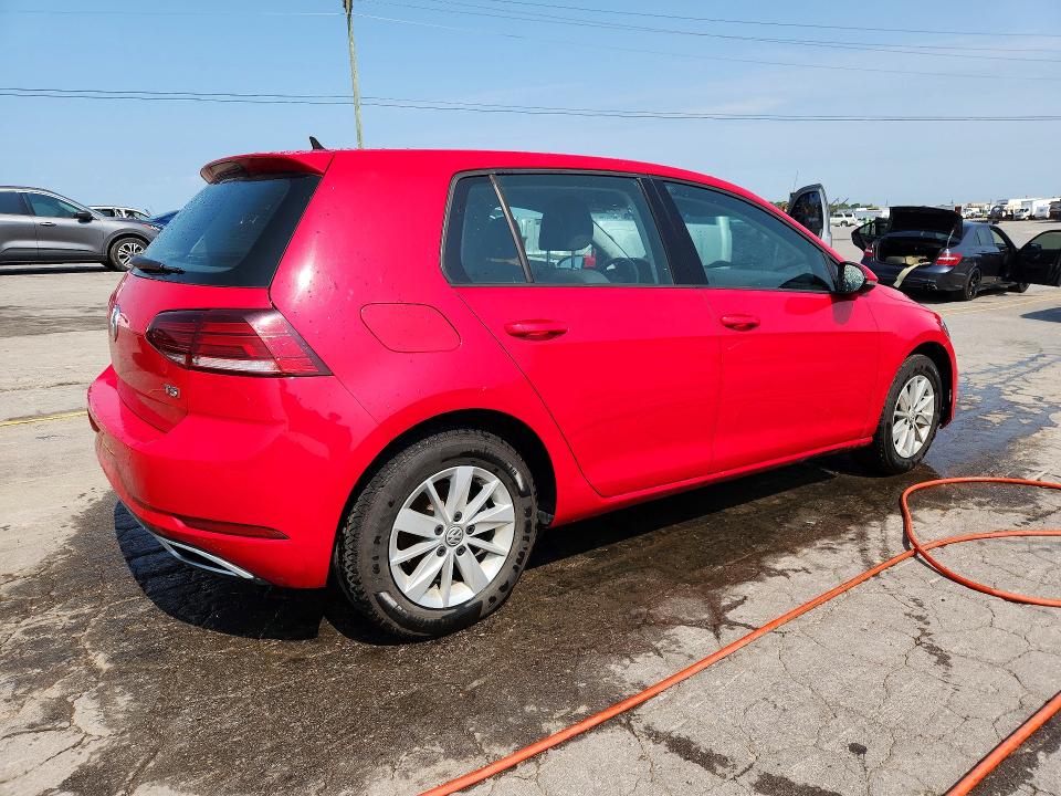 Photo 3 from auction – 2018 VOLKSWAGEN GOLF with VIN 3VWG17AU3JM274617