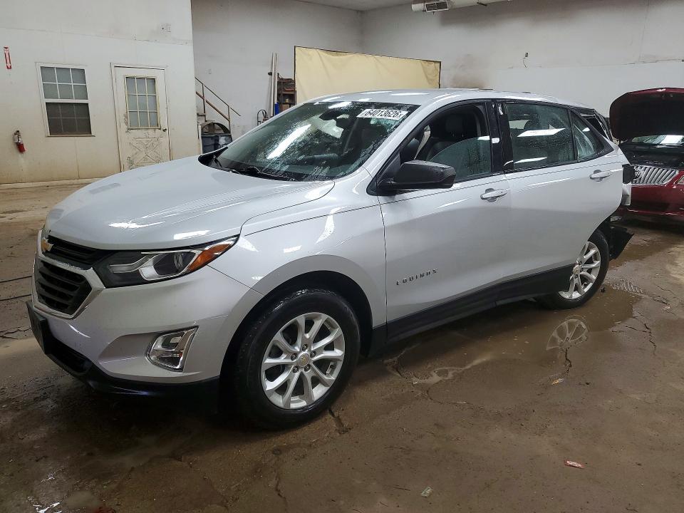 CHEVROLET EQUINOX 2019 with VIN 2GNAXHEV3K6271400 - Photo from auction