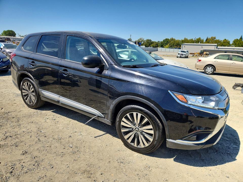 Photo 4 from auction – 2020 MITSUBISHI OUTLANDER with VIN JA4AD2A38LZ012064