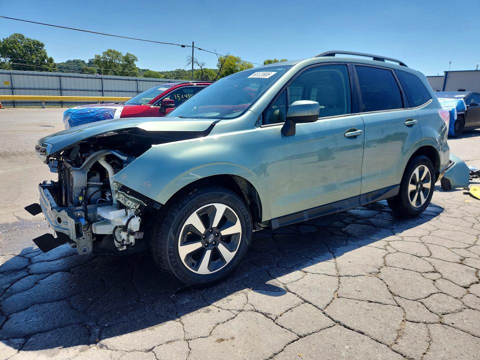 SUBARU FORESTER 2017 with VIN JF2SJAEC8HH534330 - Photo from auction