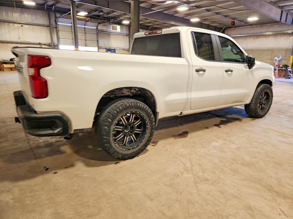 Снимка 3 от търг – 2020 CHEVROLET SILVERADO с VIN 1GCRWAEH5LZ262462