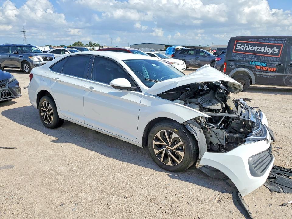 Photo 4 from auction – 2019 VOLKSWAGEN JETTA with VIN 3VW5M7BU7RM003276