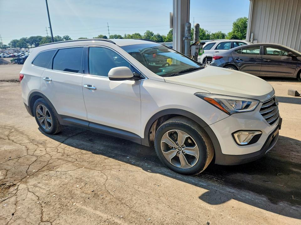 Photo 4 from auction – 2016 HYUNDAI SANTA FE with VIN KM8SM4HF9GU154394