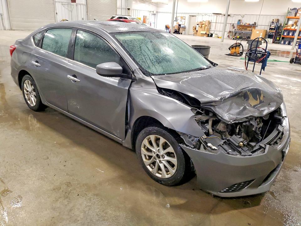 Photo 4 from auction – 2017 NISSAN SENTRA with VIN 3N1AB7AP3HY323840
