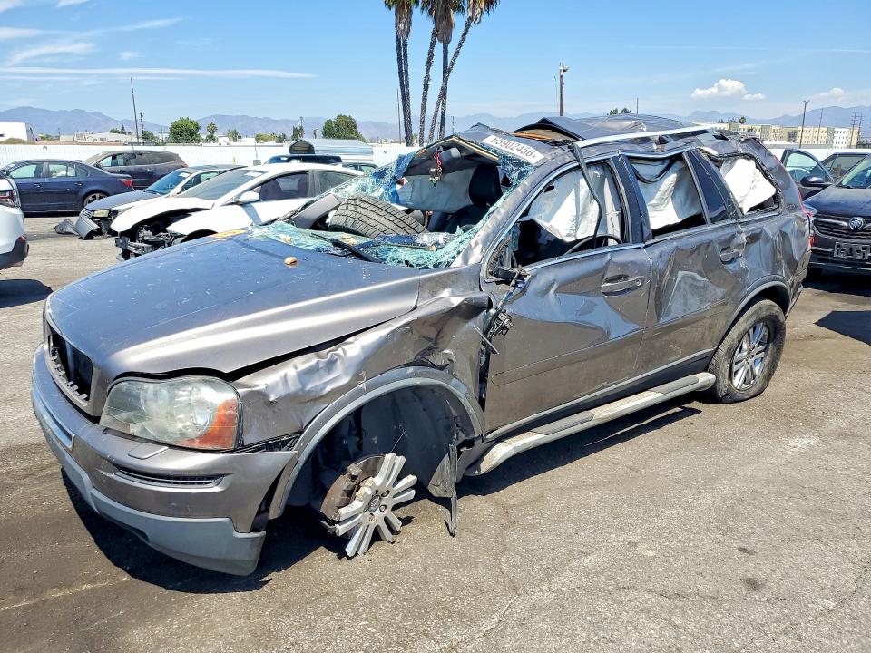 VOLVO XC90 2011 with VIN YV4952CY5B1602022 - Photo from auction