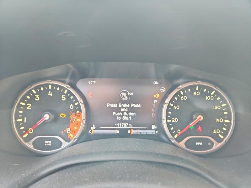 Photo 9 from auction – 2017 JEEP RENEGADE with VIN ZACCJBCB7HPF14422