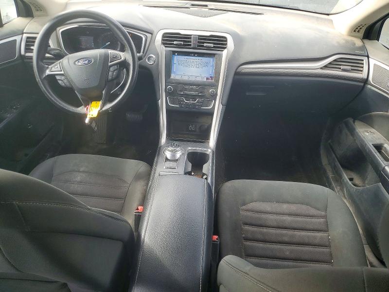 Photo 8 from auction – 2019 FORD FUSION with VIN 3FA6P0LUXKR200199