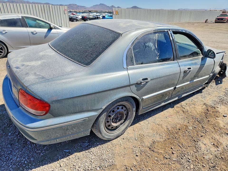 Photo 3 from auction – 2004 HYUNDAI SONATA with VIN KMHWF25H64A015956