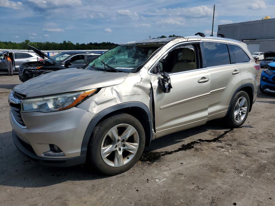 TOYOTA HIGHLANDER 2015 with VIN 5TDDKRFH5FS092998 - Photo from auction