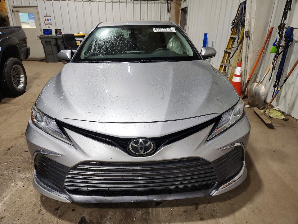Photo 5 from auction – 2024 TOYOTA CAMRY with VIN 4T1F11BK1RU128907
