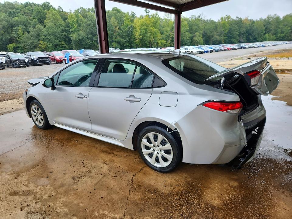 Photo 2 from auction – 2022 TOYOTA COROLLA with VIN 5YFEPMAE6NP358963
