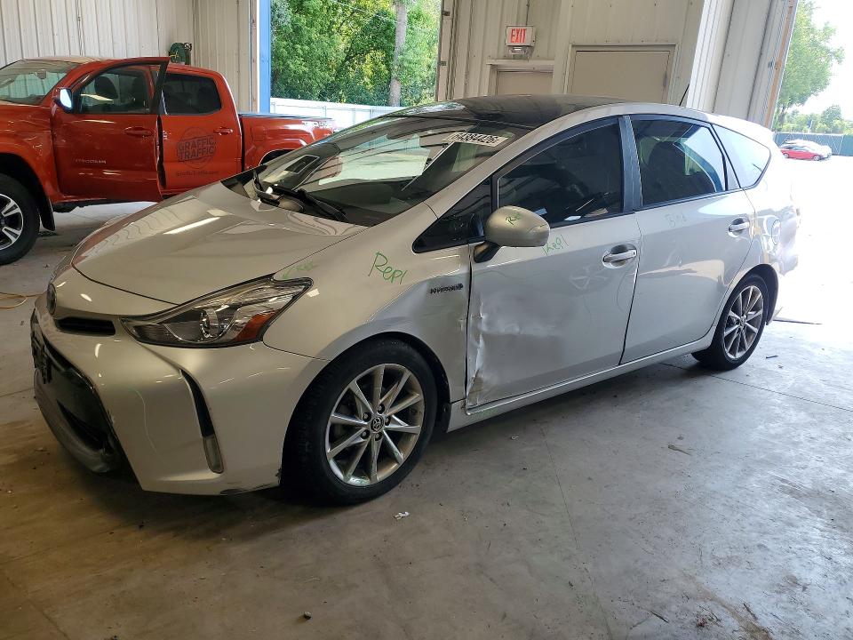 Photo 1 from auction – 2015 TOYOTA PRIUS V with VIN JTDZN3EU8FJ029917