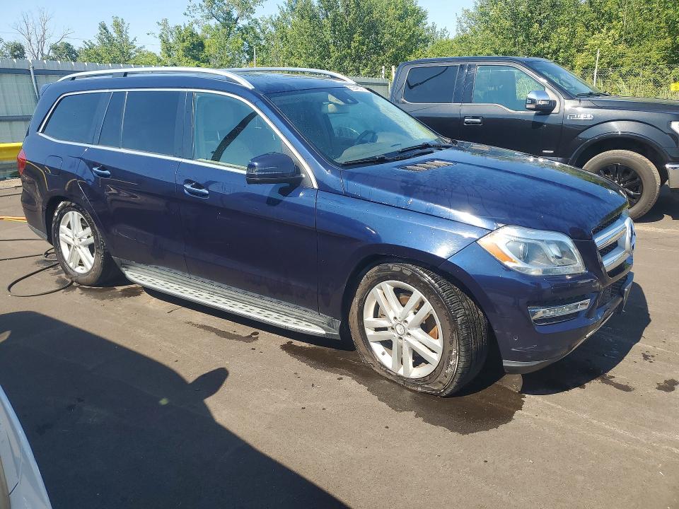 Photo 4 from auction – 2015 MERCEDES-BENZ GL with VIN 4JGDF6EE1FA463884