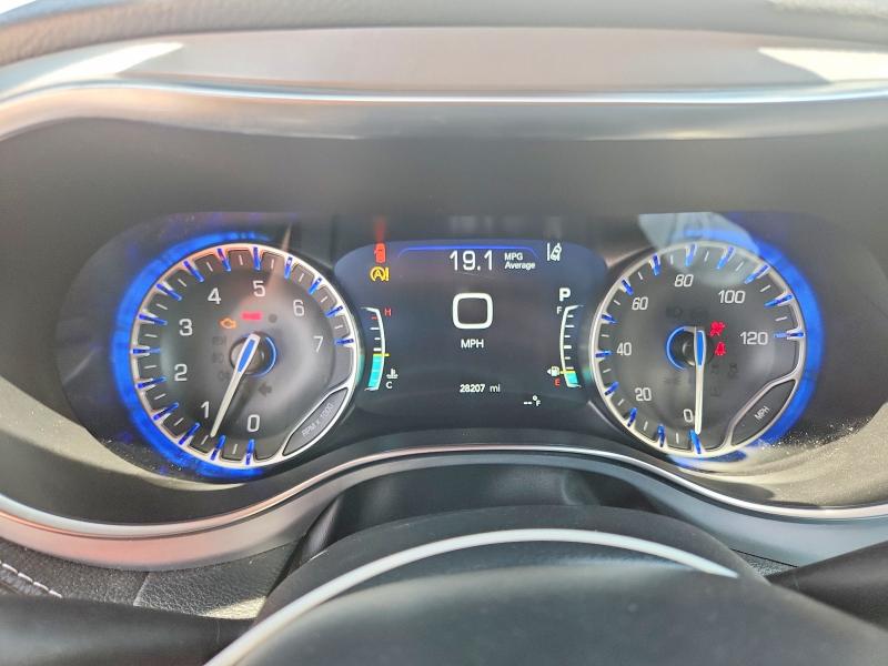 Photo 9 from auction – 2026 CHRYSLER PACIFICA with VIN 2C4RC1GG5TR189987