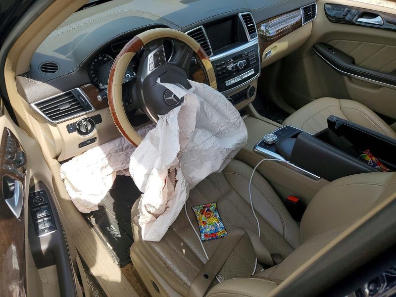 Photo 8 from auction – 2014 MERCEDES-BENZ GL with VIN 4JGDF7CE3EA325920