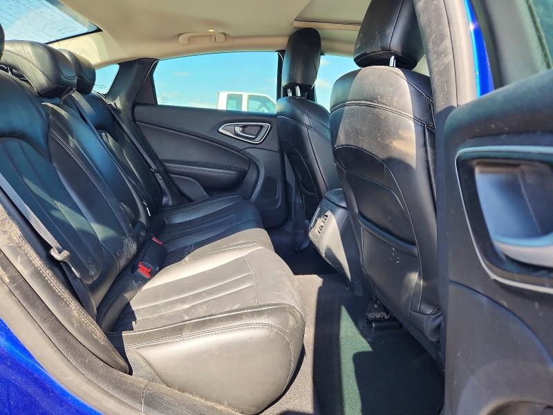 Photo 10 from auction – 2017 CHRYSLER 200 with VIN 1C3CCCAB2HN509905