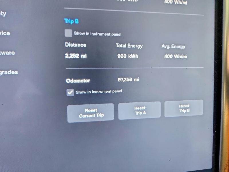 Photo 9 from auction – 2017 TESLA MODEL S with VIN 5YJSA1E18HF199888