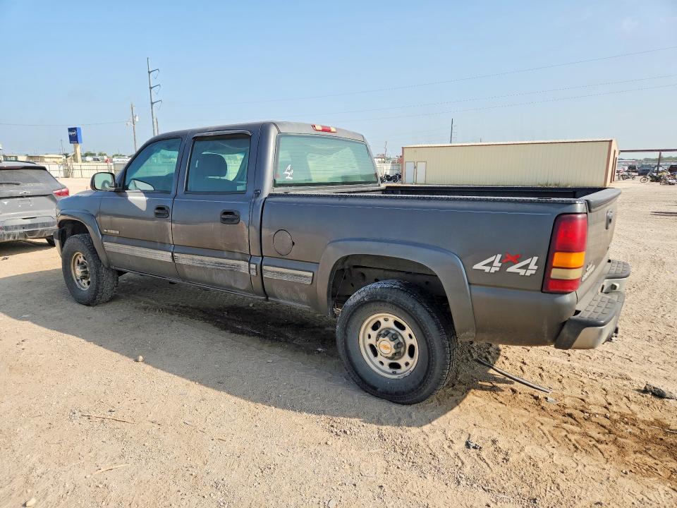 Photo 2 from auction – 2002 CHEVROLET SILVERADO with VIN 1GCGK13U92F112275