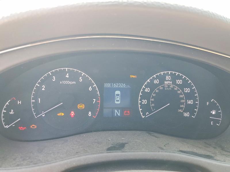 Photo 9 from auction – 2010 HYUNDAI GENESIS with VIN KMHGC4DF7AU087526