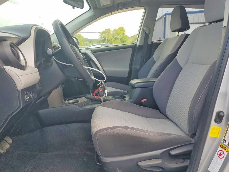 Photo 7 from auction – 2015 TOYOTA RAV4 with VIN JTMWFREVXFJ056404