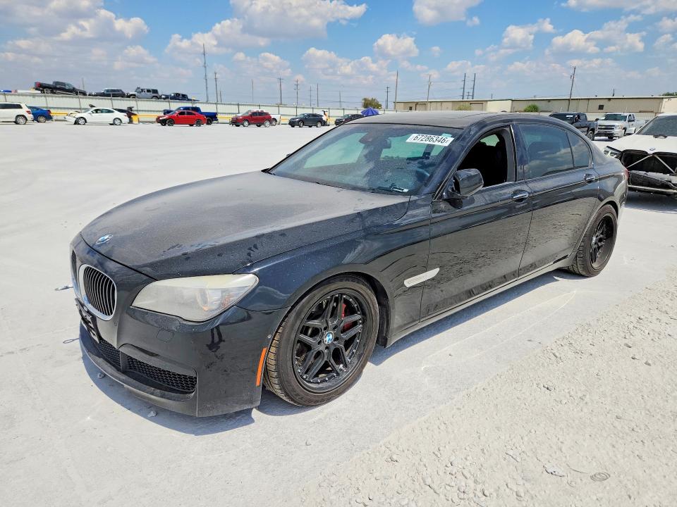BMW 750 2012 with VIN WBAKB8C50CDX20739 - Photo from auction
