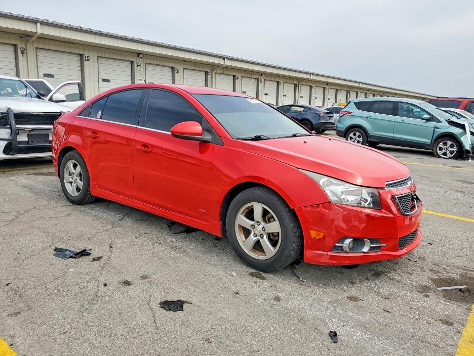Photo 4 from auction – 2014 CHEVROLET CRUZE with VIN 1G1PC5SB7E7349276