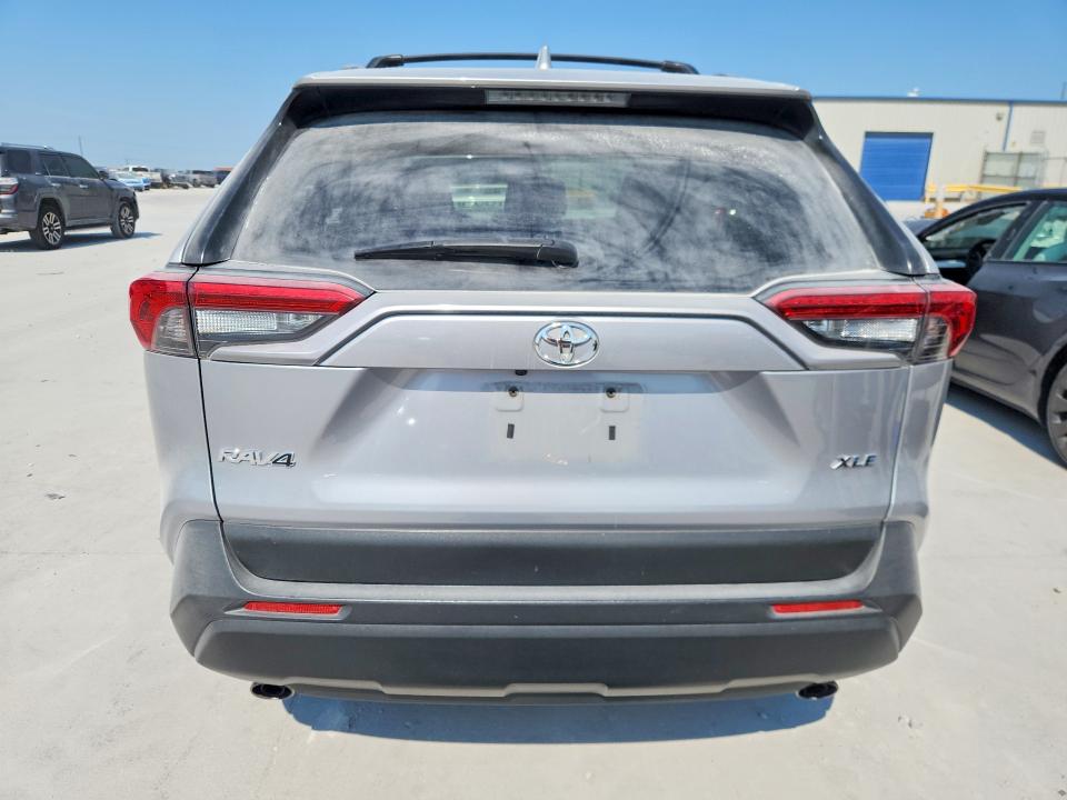 Photo 6 from auction – 2019 TOYOTA RAV4 with VIN JTMW1RFV5KD024711