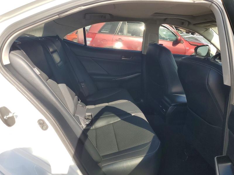 Photo 10 from auction – 2019 LEXUS IS with VIN JTHBA1D24K5094072
