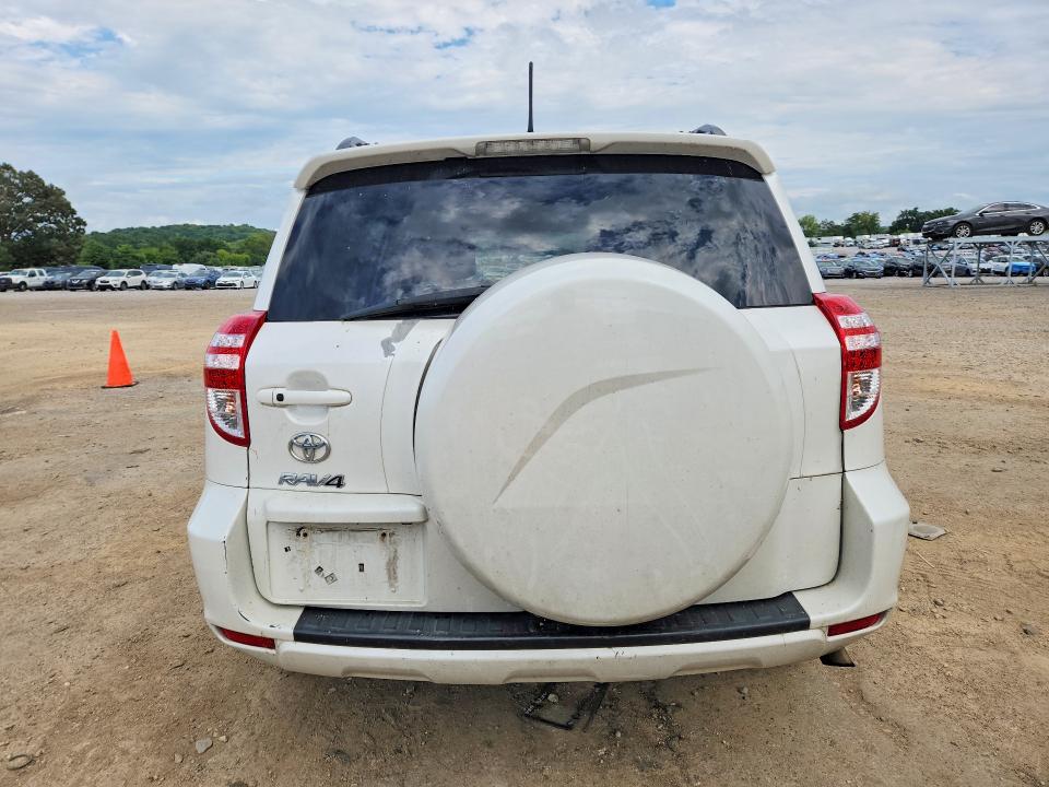 Photo 6 from auction – 2011 TOYOTA RAV4 with VIN 2T3YF4DV0BW081126