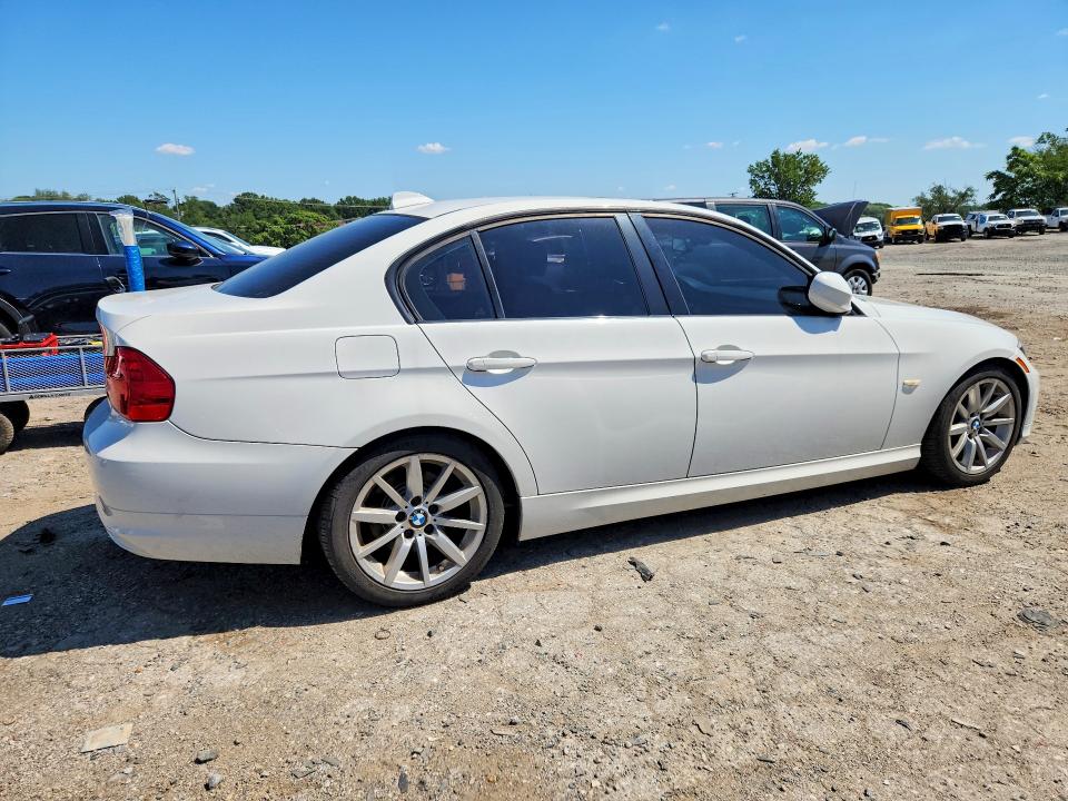Photo 3 from auction – 2009 BMW 328 with VIN WBAPH73539E128222