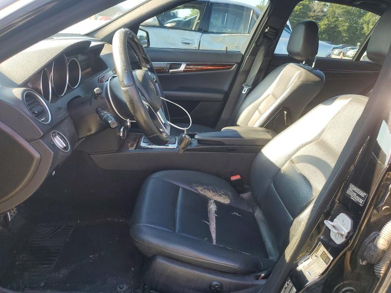 Photo 7 from auction – 2012 MERCEDES-BENZ C with VIN WDDGF8BB4CR237042