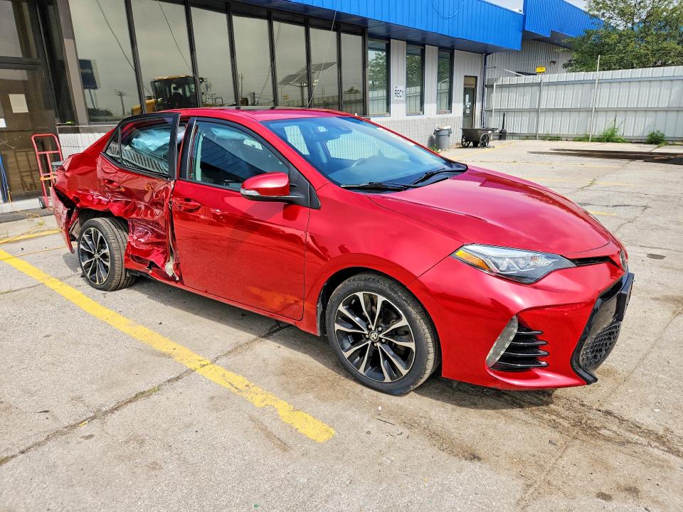 Photo 4 from auction – 2017 TOYOTA COROLLA with VIN 2T1BURHE9HC750516