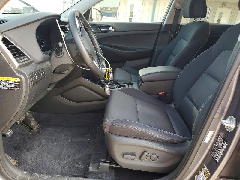 Photo 7 from auction – 2017 HYUNDAI TUCSON with VIN KM8J33A24HU551805