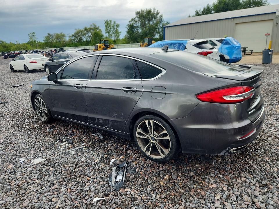Photo 2 from auction – 2019 FORD FUSION with VIN 3FA6P0K95KR217280