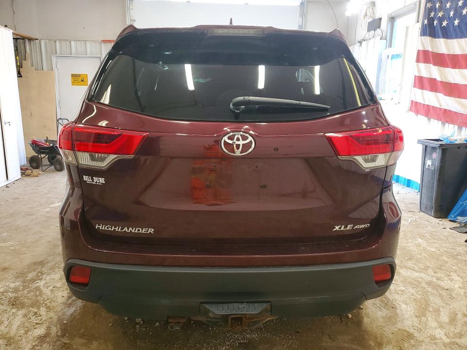 Photo 6 from auction – 2019 TOYOTA HIGHLANDER with VIN 5TDJZRFHXKS724323