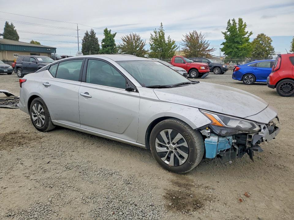 Photo 4 from auction – 2020 NISSAN ALTIMA with VIN 1N4BL4BV8LC130682