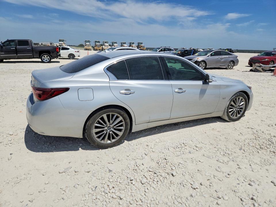 Photo 3 from auction – 2018 INFINITI Q50 with VIN JN1EV7AR9JM438929