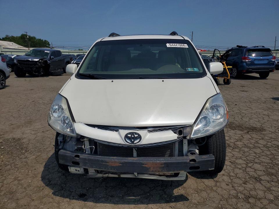 Photo 5 from auction – 2005 TOYOTA SIENNA with VIN 5TDBA22C65S045876