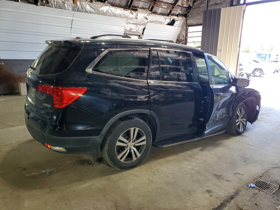 Photo 3 from auction – 2017 HONDA PILOT with VIN 5FNYF6H51HB057213