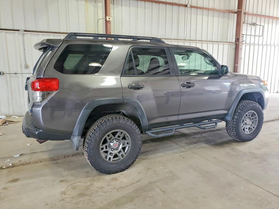 Photo 3 from auction – 2010 TOYOTA 4RUNNER with VIN JTEBU5JR4A5022235
