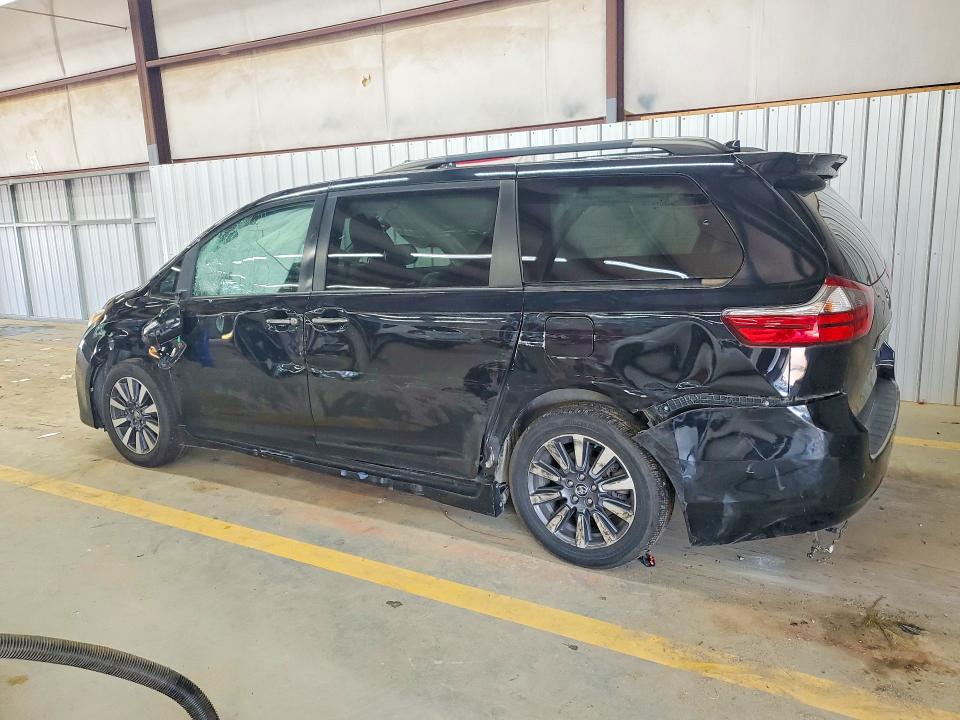 Photo 2 from auction – 2020 TOYOTA SIENNA with VIN 5TDDZ3DC3LS236897