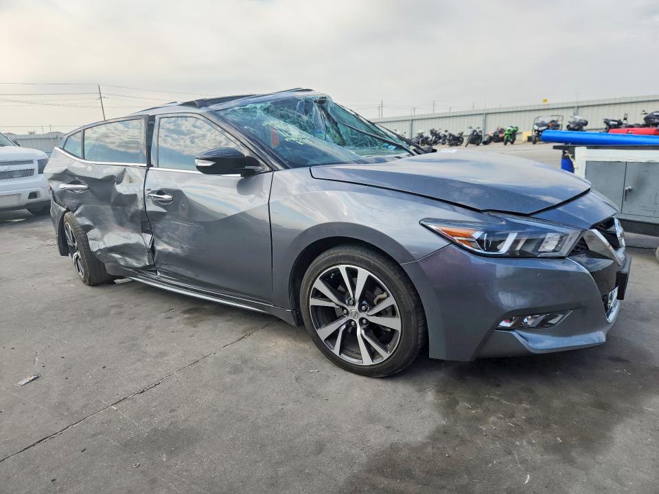 Photo 4 from auction – 2017 NISSAN MAXIMA with VIN 1N4AA6AP8HC401621