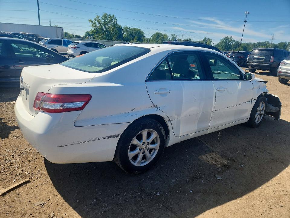 Photo 3 from auction – 2011 TOYOTA CAMRY with VIN 4T4BF3EK3BR214318