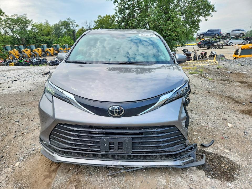 Снимка 5 от търг – 2026 TOYOTA SIENNA с VIN 5TDYSKFC8TS242210