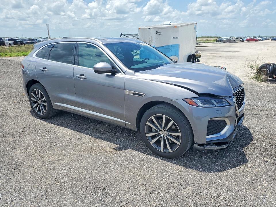 Photo 4 from auction – 2025 JAGUAR F-PACE with VIN SADCT2EXXSA743465