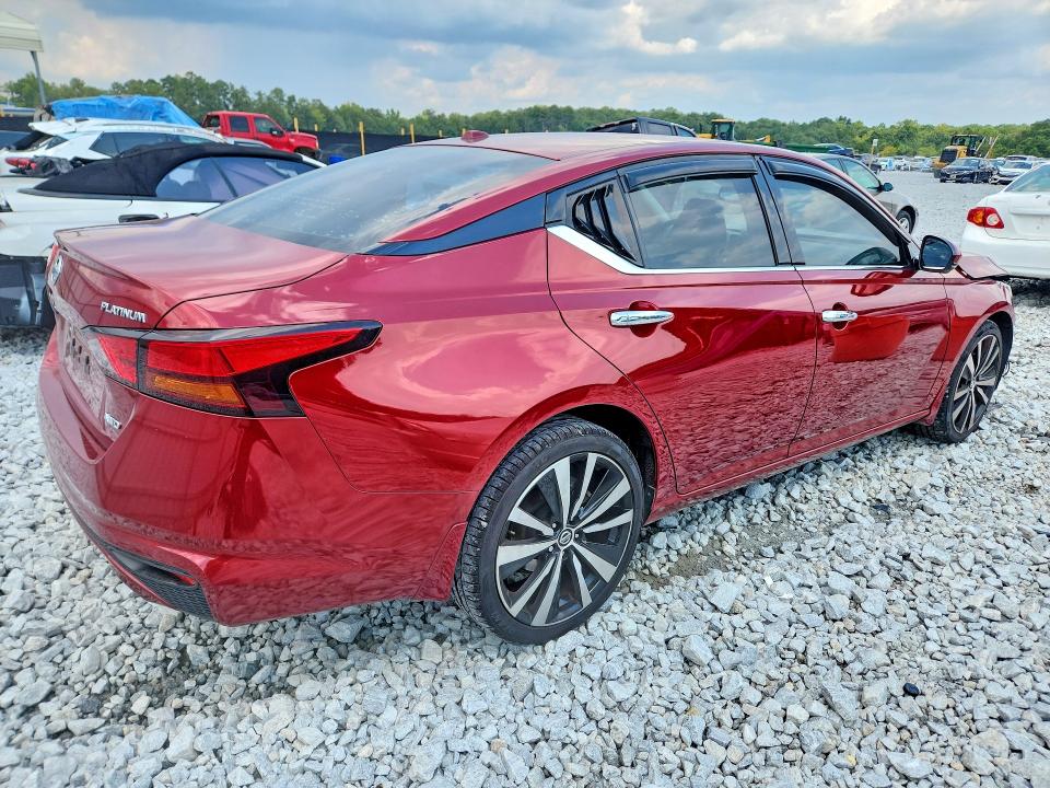 Photo 3 from auction – 2020 NISSAN ALTIMA with VIN 1N4BL4FW0LC138052