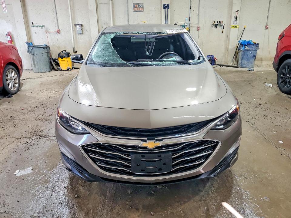 Photo 5 from auction – 2020 CHEVROLET MALIBU with VIN 1G1ZD5ST7LF037797