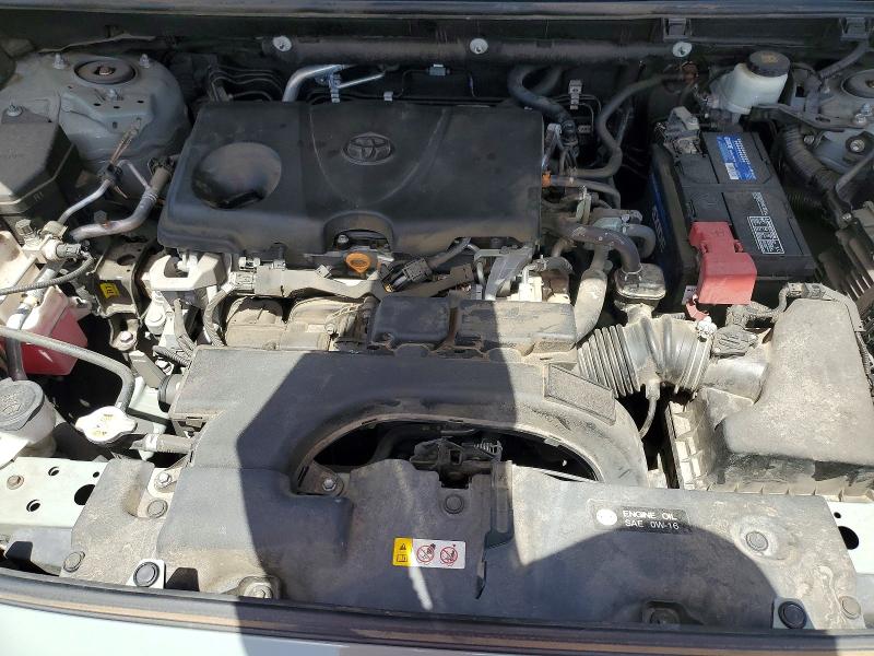 Photo 11 from auction – 2021 TOYOTA RAV4 with VIN 2T3W1RFV4MC091954