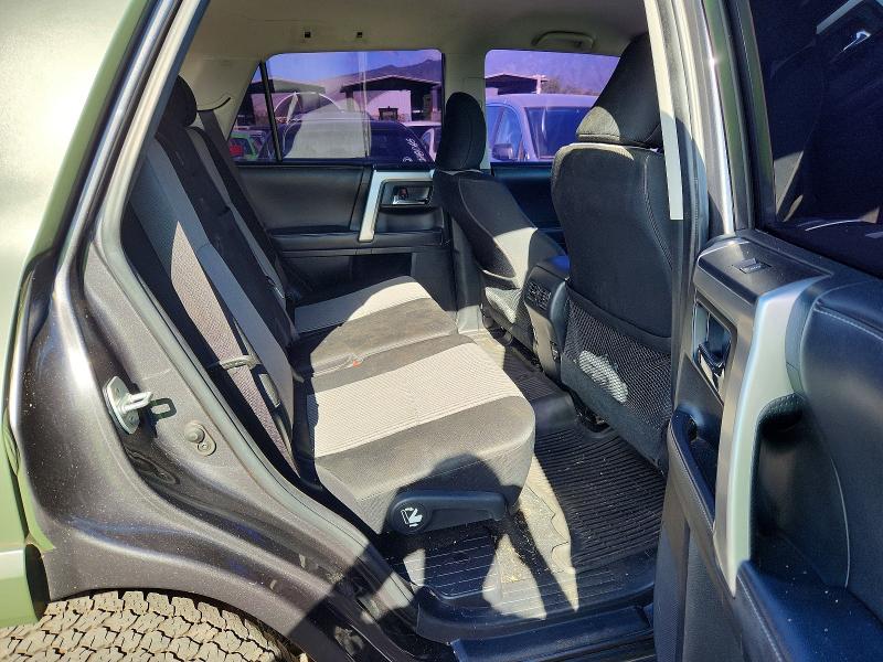 Photo 11 from auction – 2018 TOYOTA 4RUNNER with VIN JTEBU5JR2J5532034